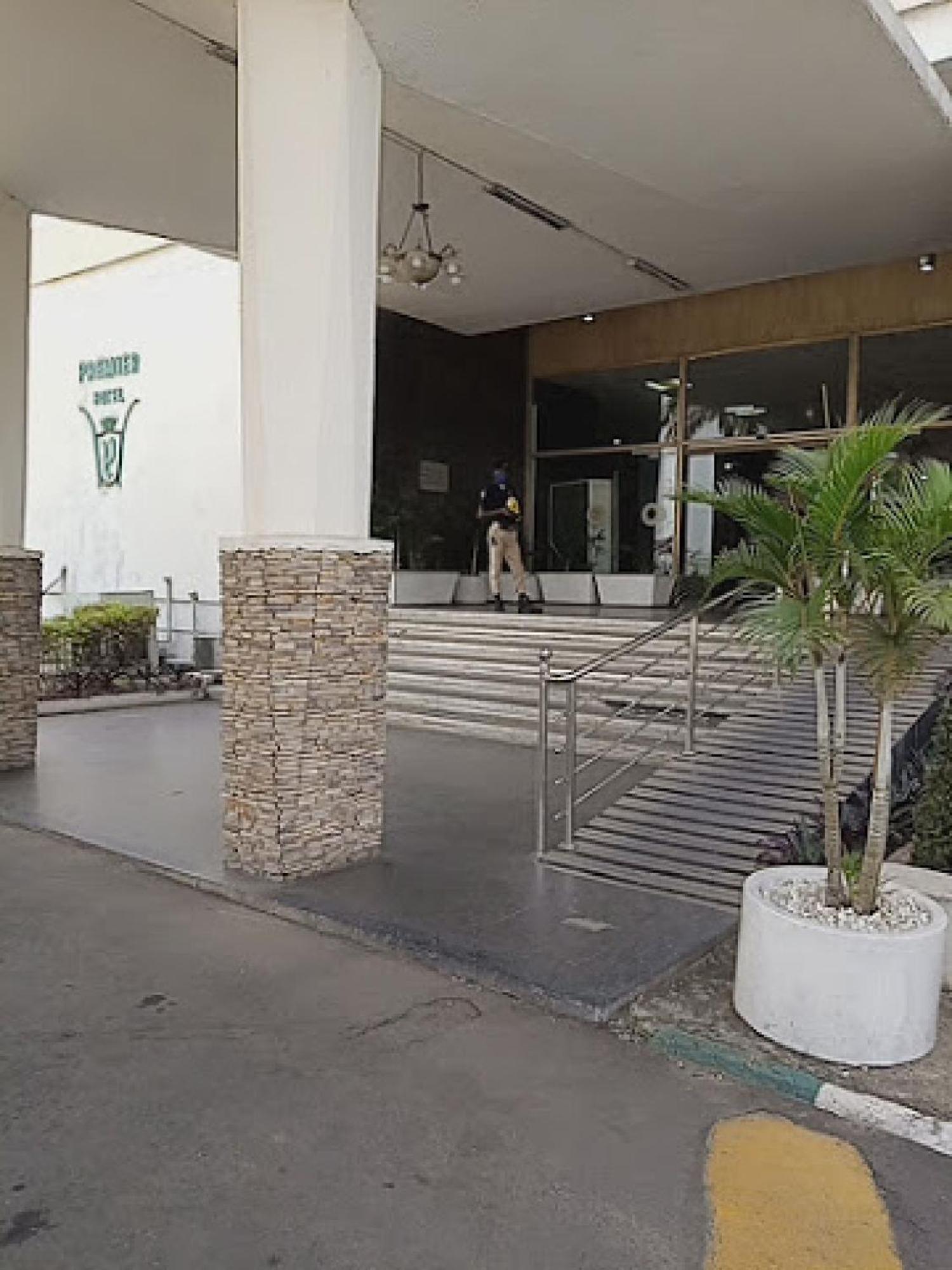 Room In Lodge - Premier Hotel-อิบาดัน ภายนอก รูปภาพ