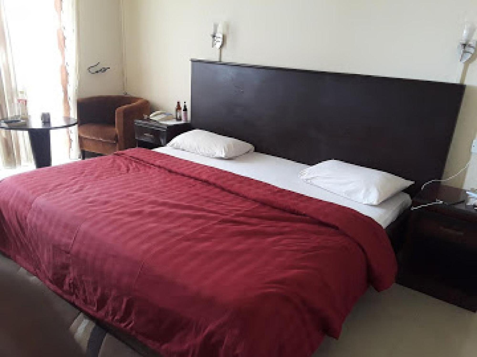 Room In Lodge - Premier Hotel-อิบาดัน ภายนอก รูปภาพ