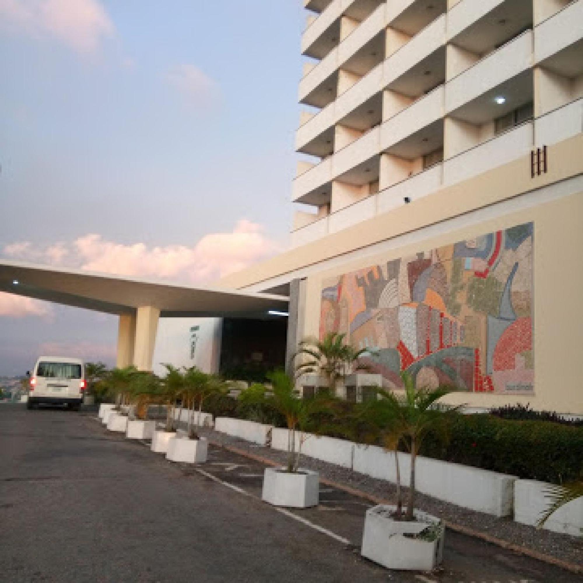 Room In Lodge - Premier Hotel-อิบาดัน ภายนอก รูปภาพ